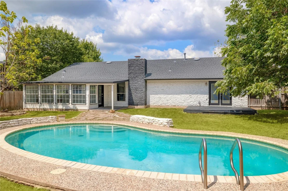 Photo of 517 Sara DR