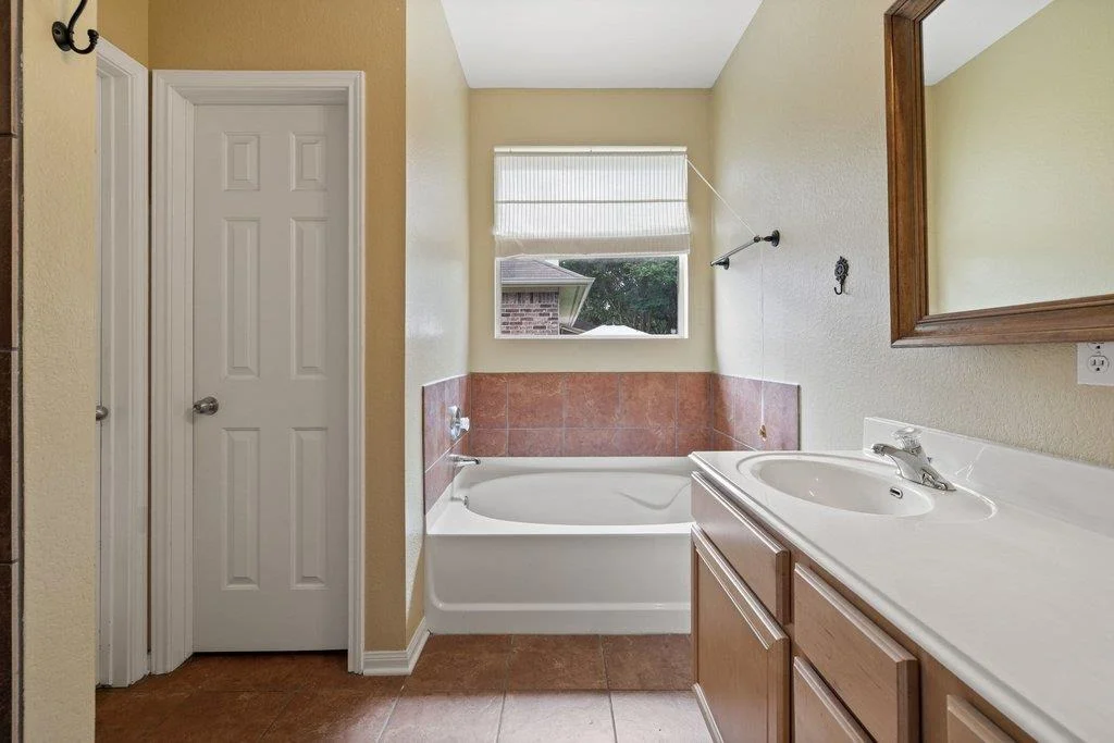 Photo of 347 Spring DR