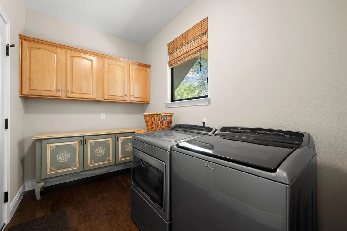 Photo of 412 Eagle
