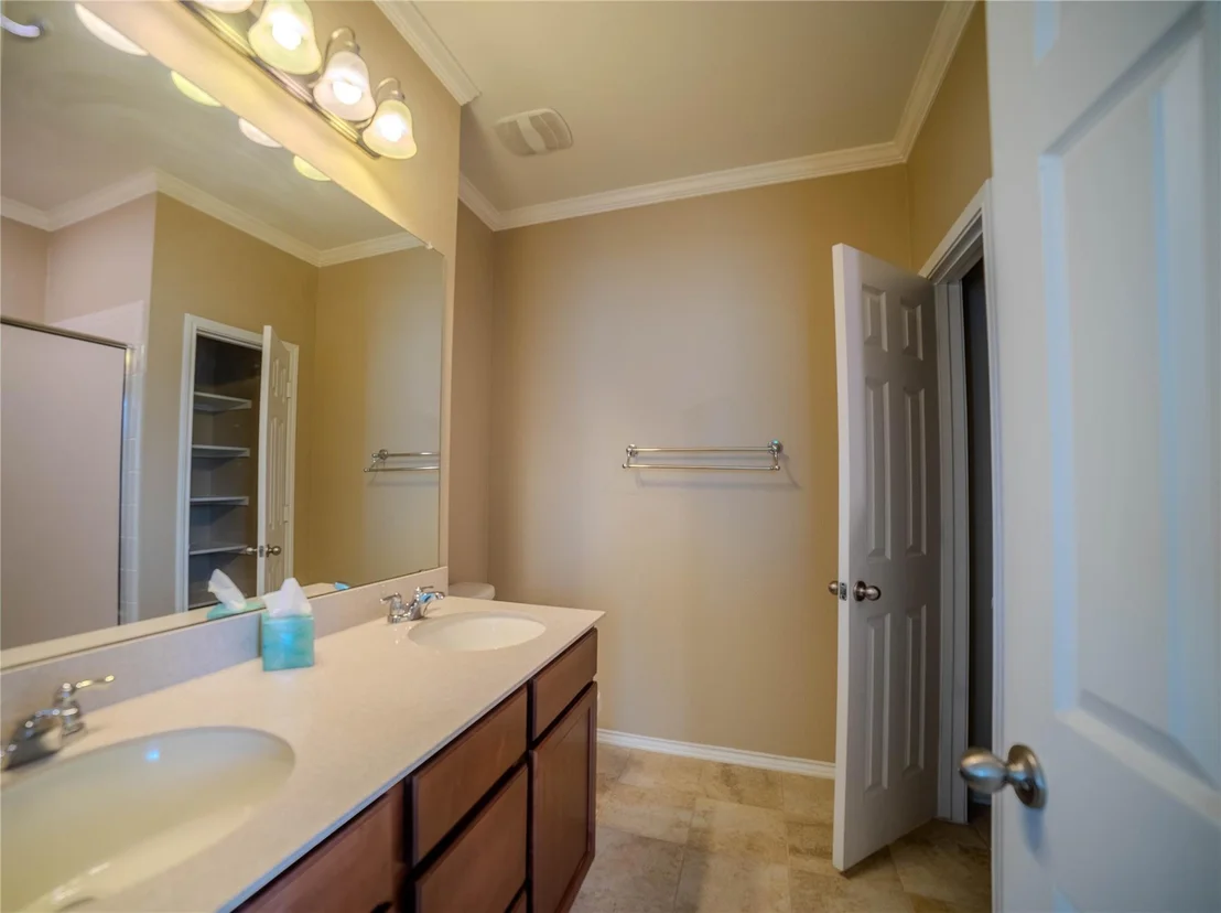 Photo of 325 Tordesillas DR