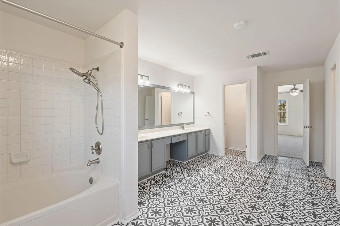 Photo of 1011 Hayden WAY