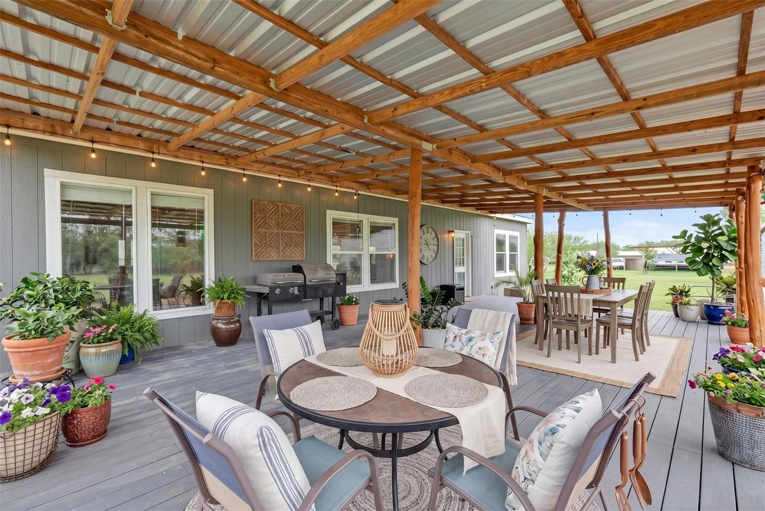 Photo of 213 River Front DR