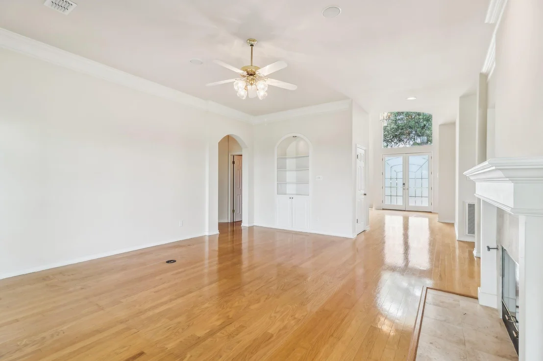 Photo of 7100 Valburn DR