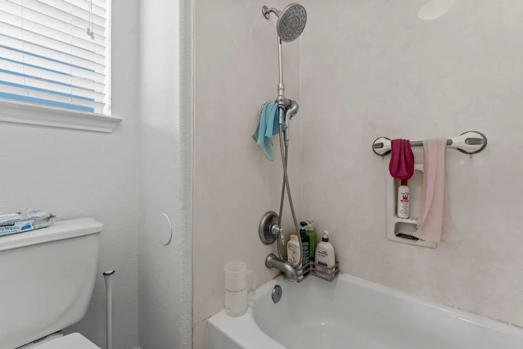 Photo of 1047 Giberson WAY