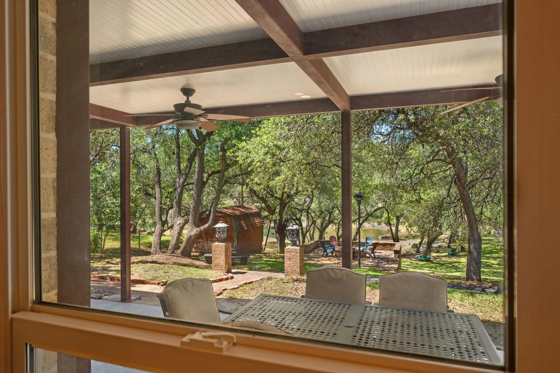Photo of 1105 Edgewater DR
