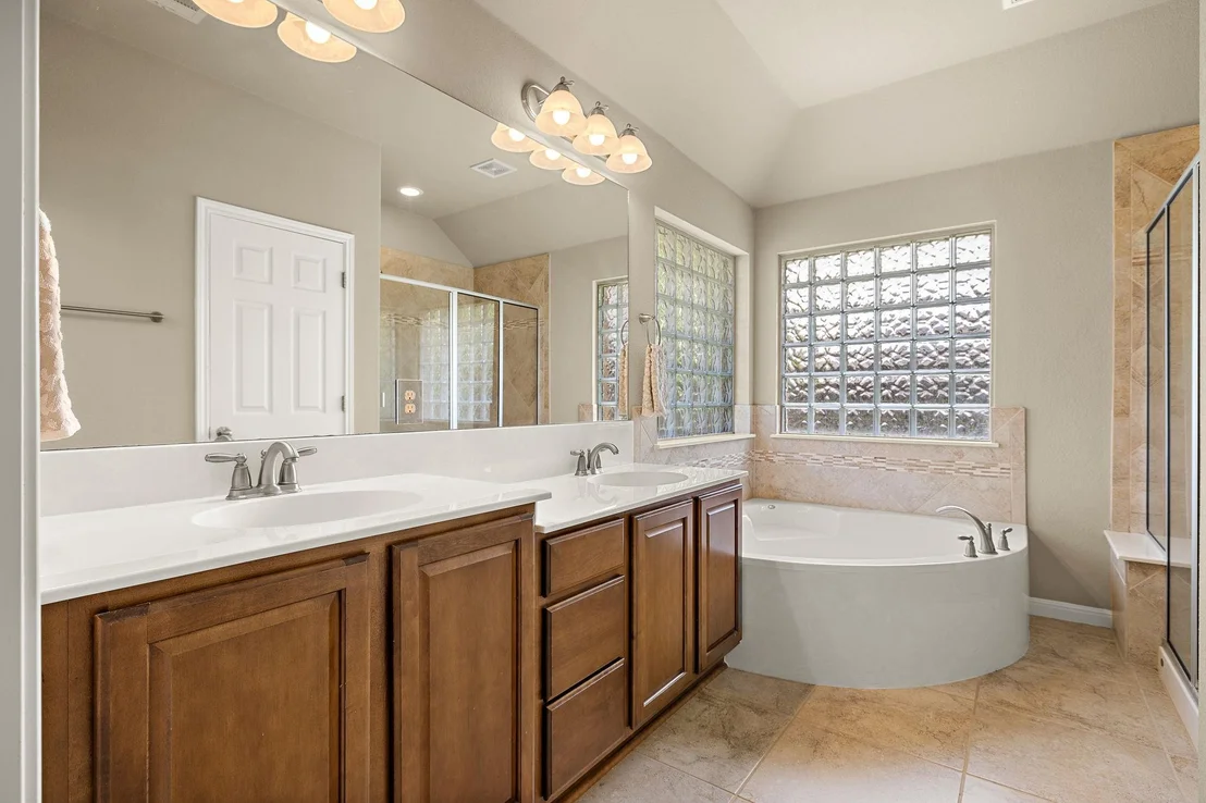 Photo of 2612 Windview LN