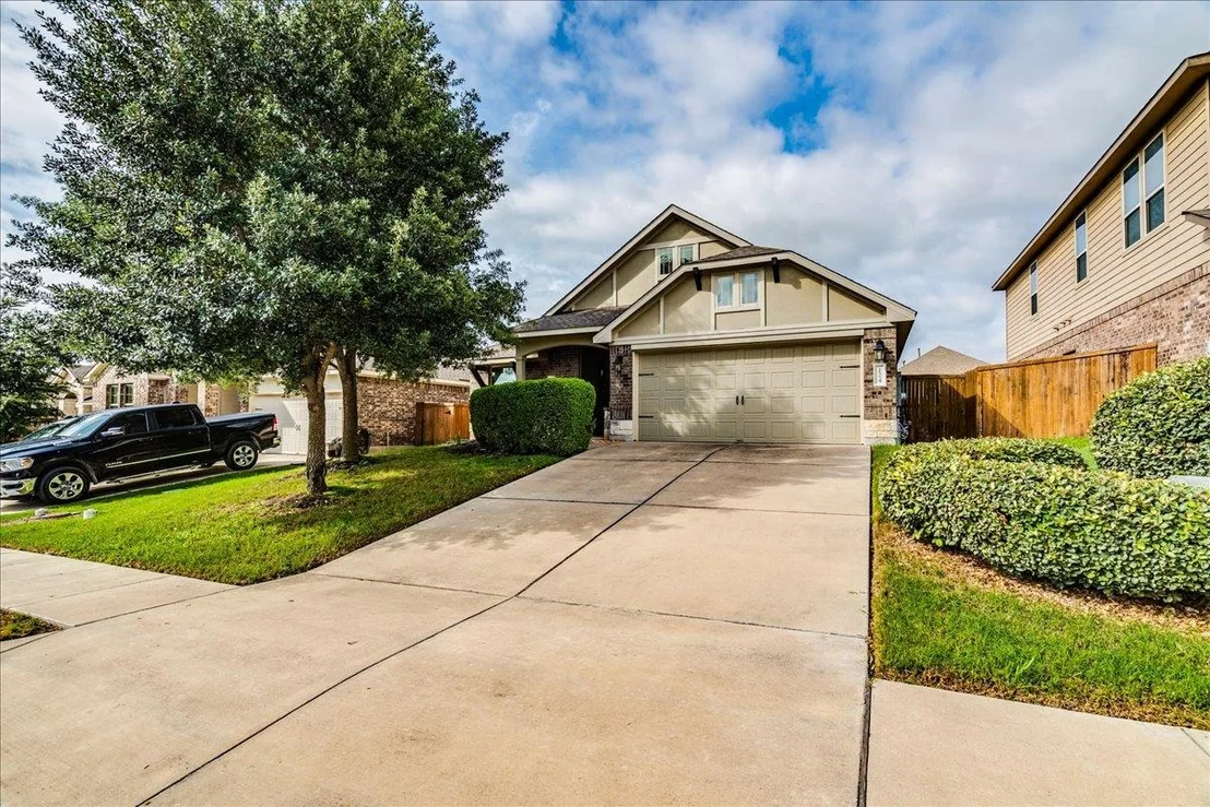 Photo of 124 Compass LN