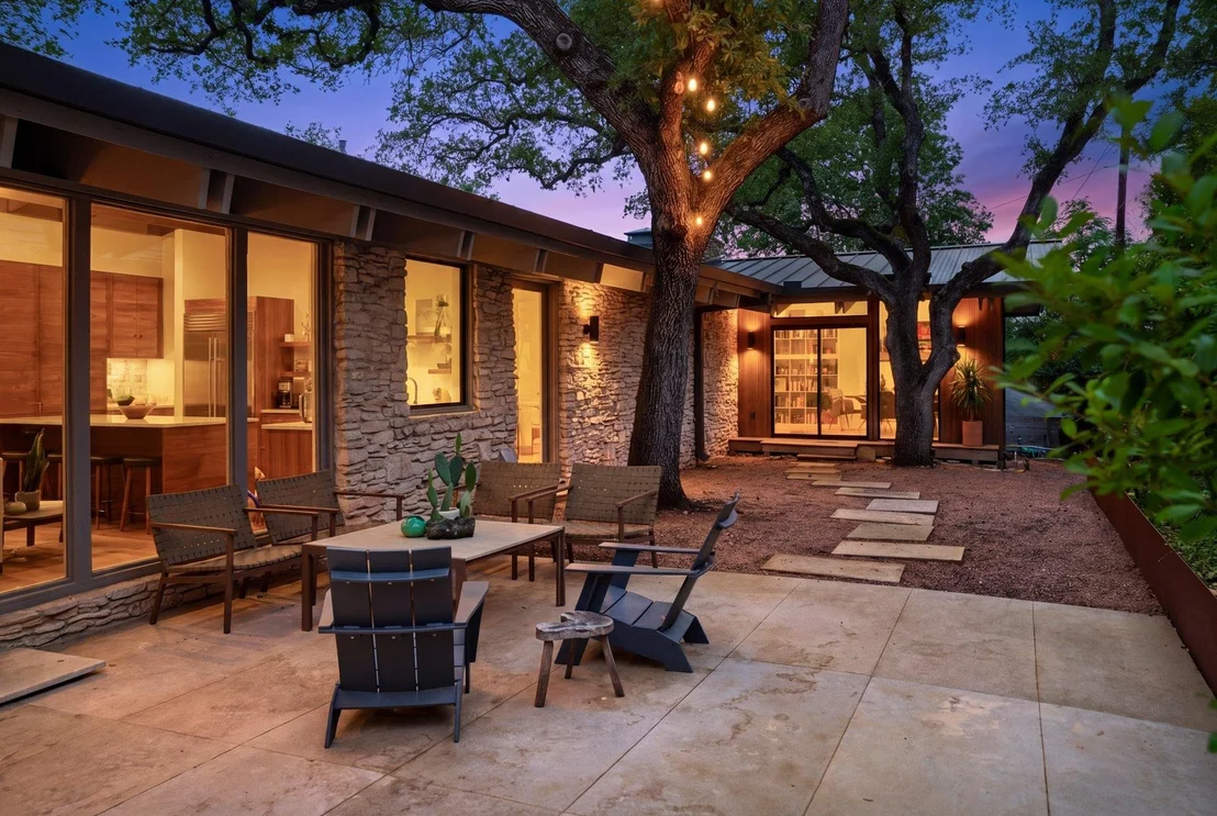 Photo of 5800 Lookout Mountain DR