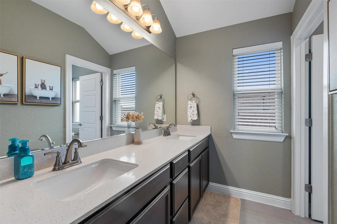 Photo of 285 Gaida LOOP