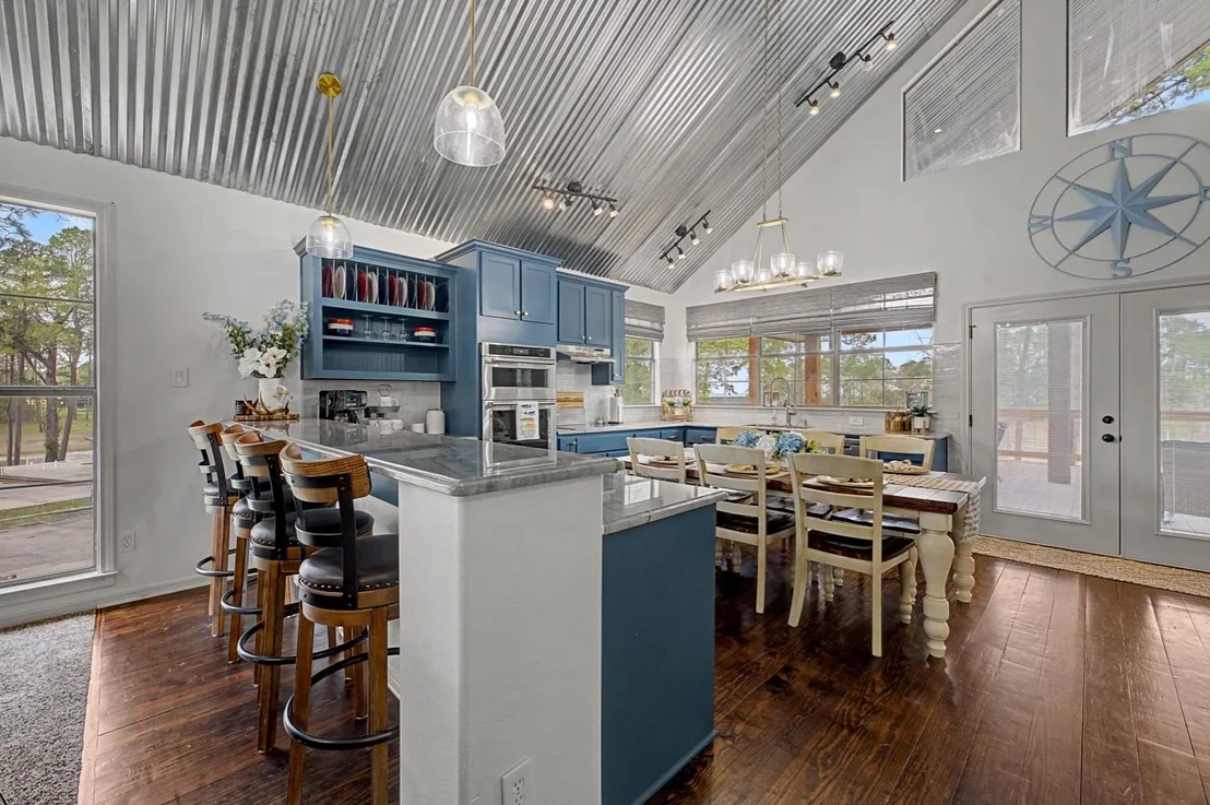 Photo of 243 Riverbirch