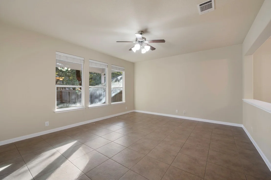 Photo of 512 Glacial Stream LN