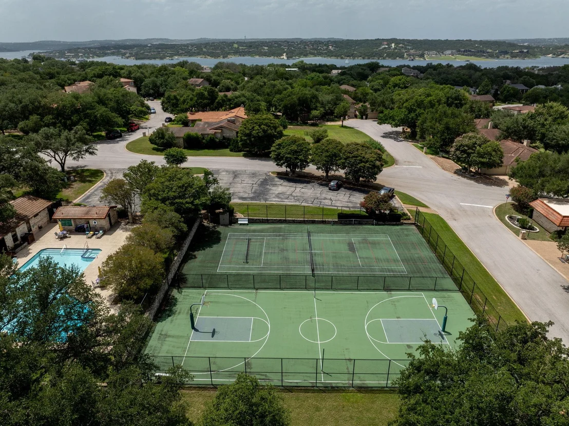 Photo of 103 Crescent Bluff