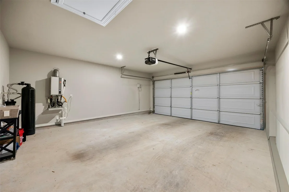 Photo of 271 Reef Band DR