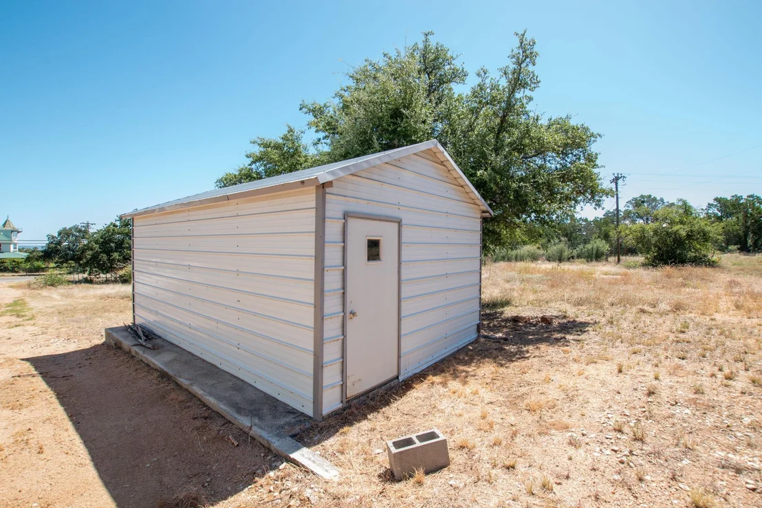 Photo of 821 Ranch Road 261