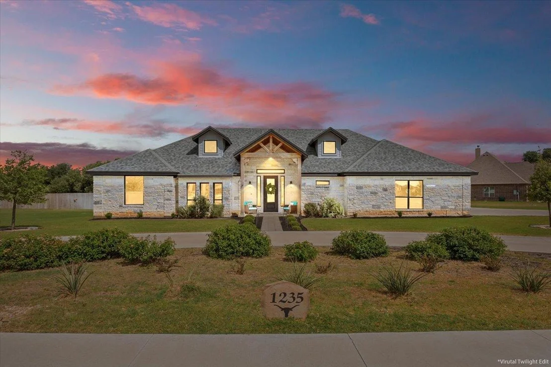 Photo of 1235 Ambrose DR