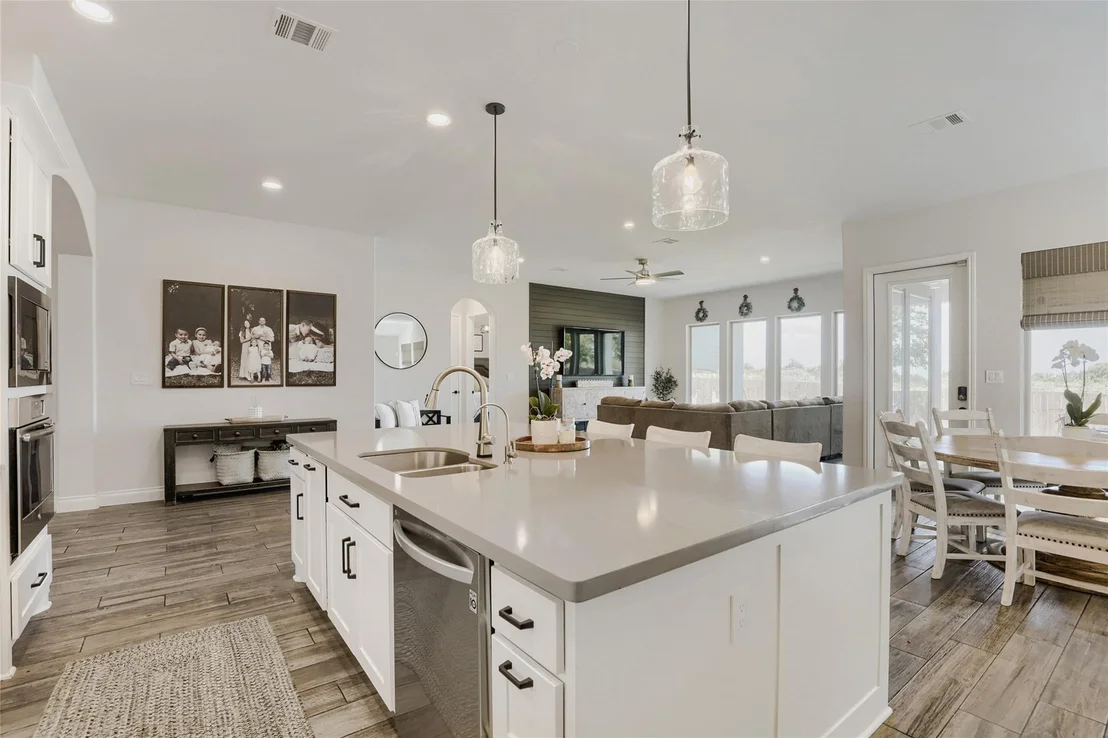 Photo of 616 Breezygrass WAY