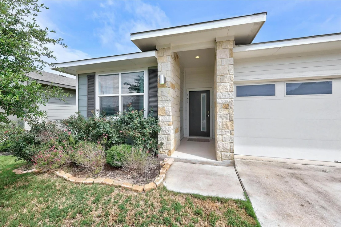 Photo of 141 Parryi CV