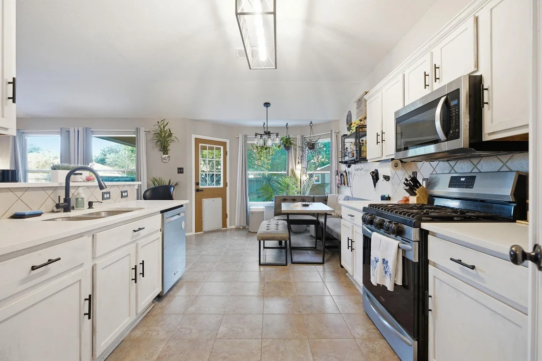 Photo of 3133 Clinton PL