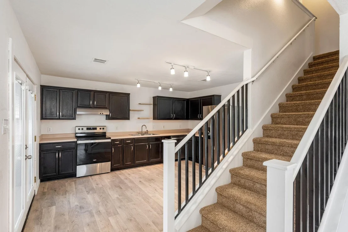 Photo of 1025 Canterbury TRL