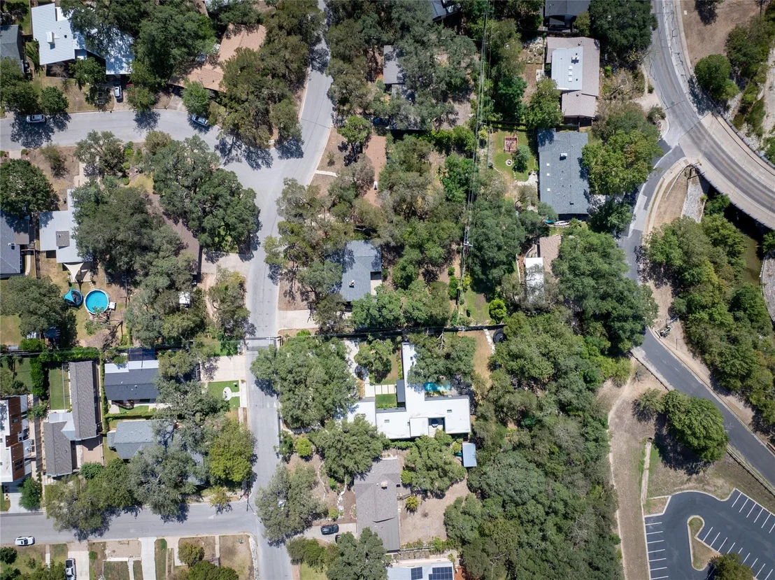 Photo of 6700 Vine ST