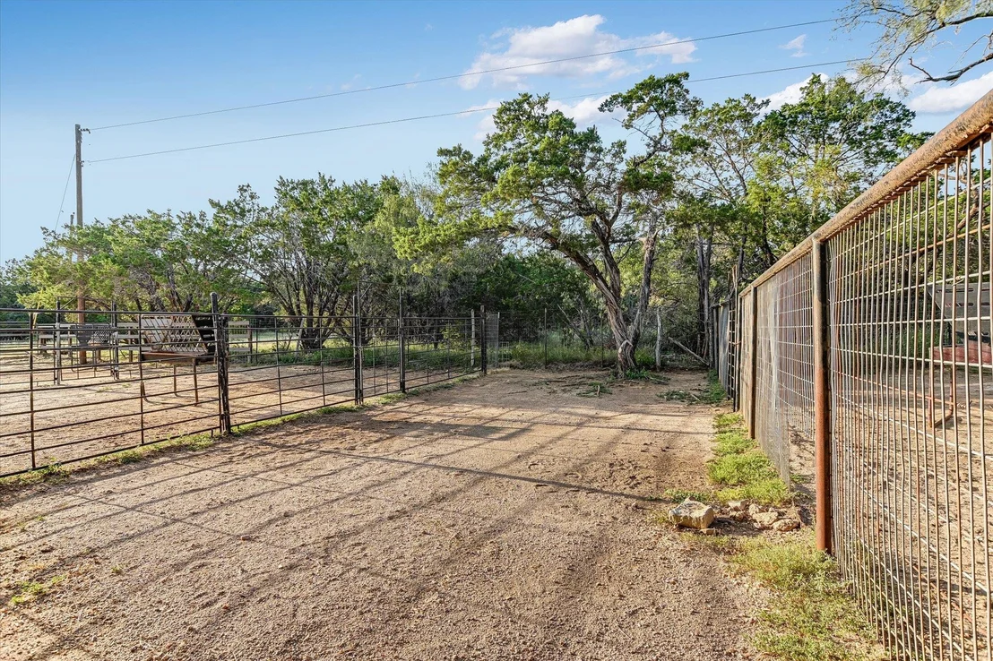 Photo of 1005 County Road 414