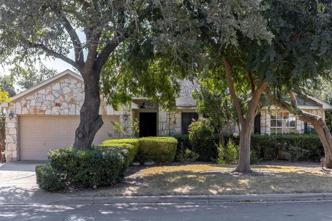 Photo of 10825 Beachmont LN
