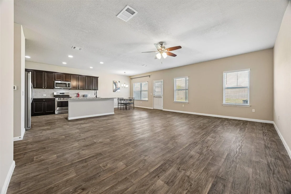 Photo of 104 Blue Sage DR