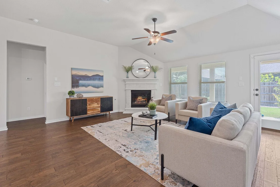Photo of 4131 Van Ness Ave