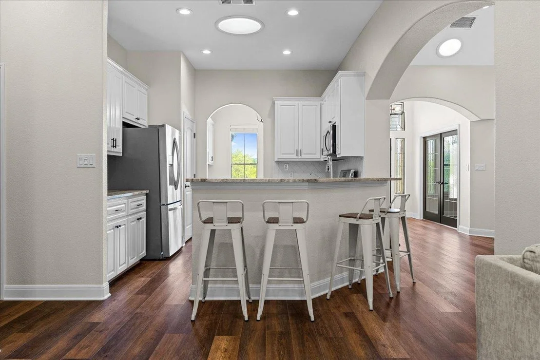 Photo of 10621 W Cave LOOP
