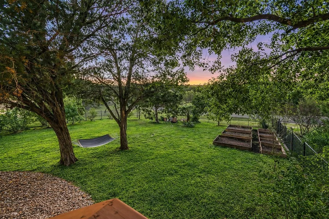 Photo of 300 Wesley Ridge DR