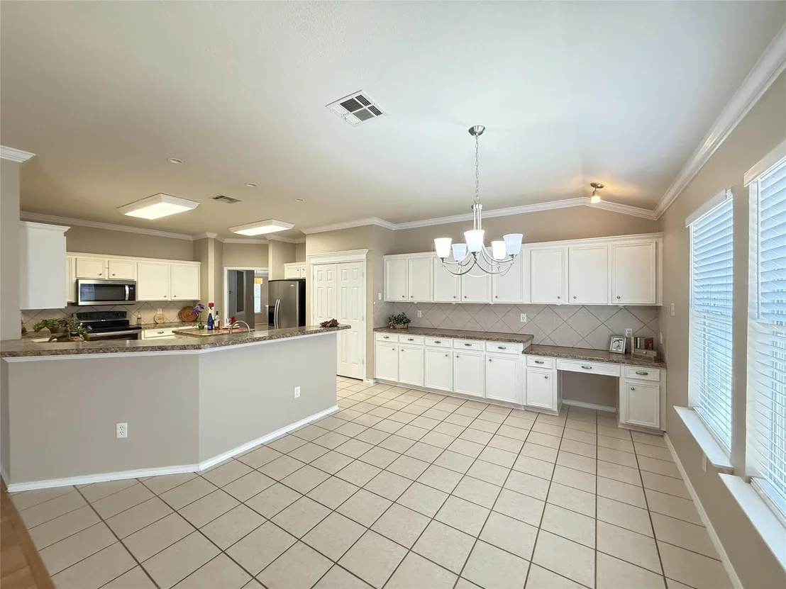 Photo of 2110 Thunderbird DR