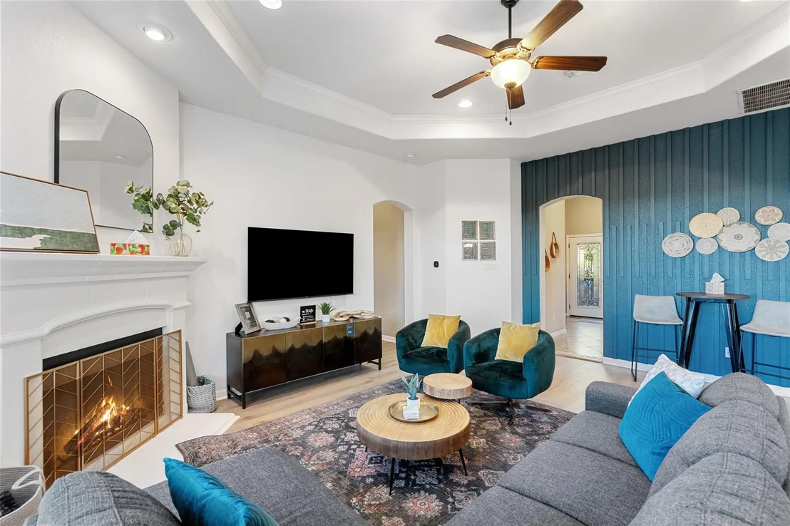 Photo of 20914 High DR