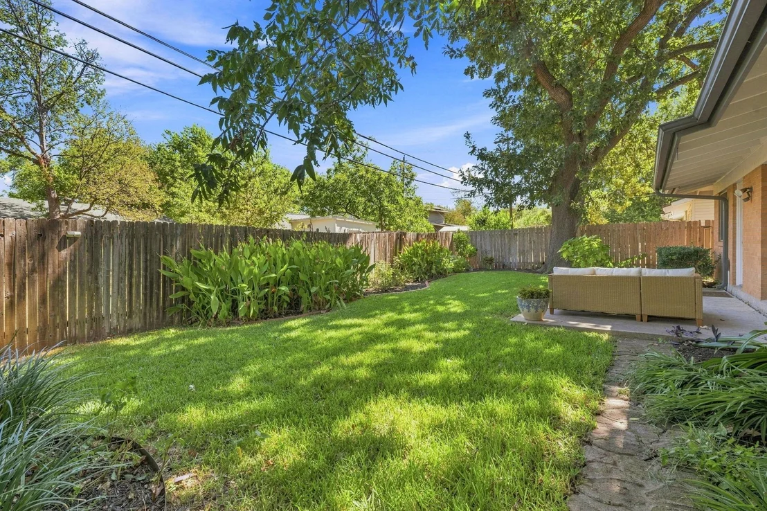 Photo of 2114 Lanier DR
