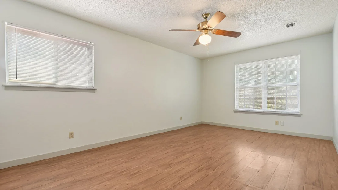 Photo of 8401 Tecumseh DR
