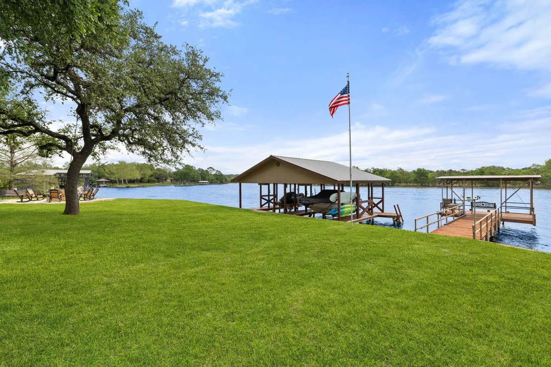Photo of 104 Bluebonnet CIR
