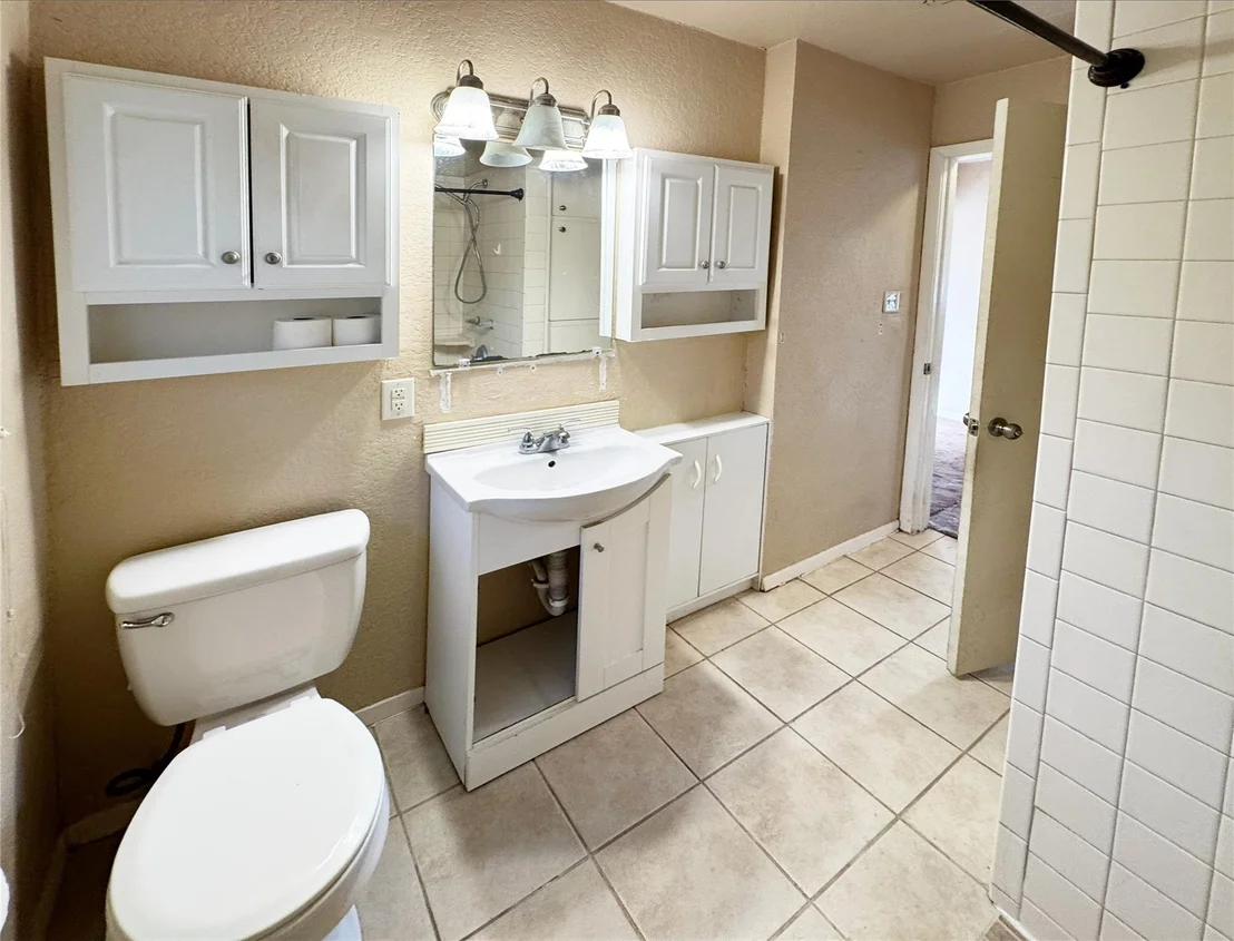 Photo of 305 Highland DR
