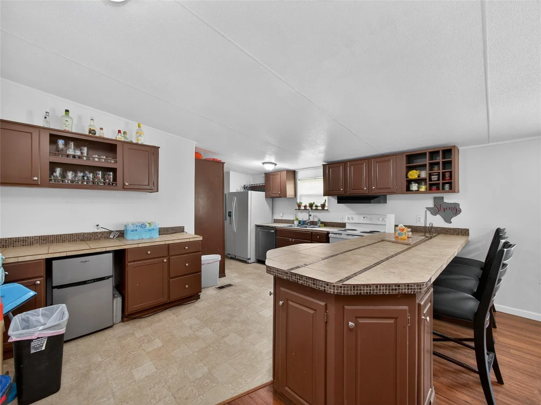 Photo of 243 Highline DR