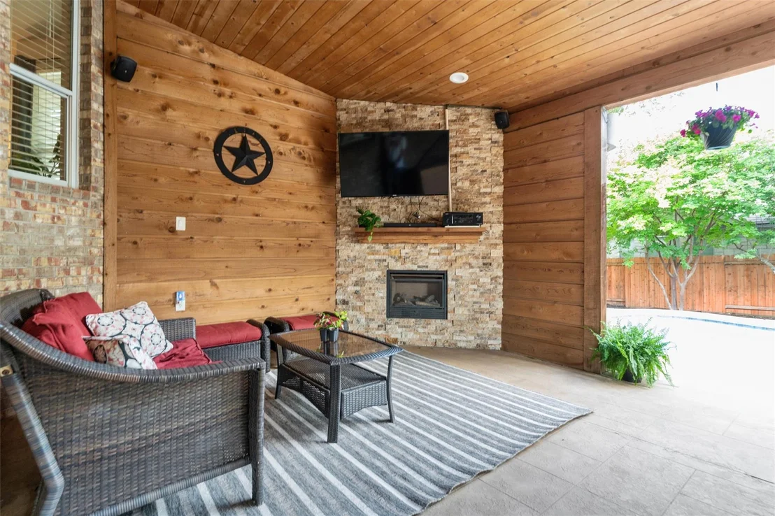 Photo of 1009 Linden LOOP