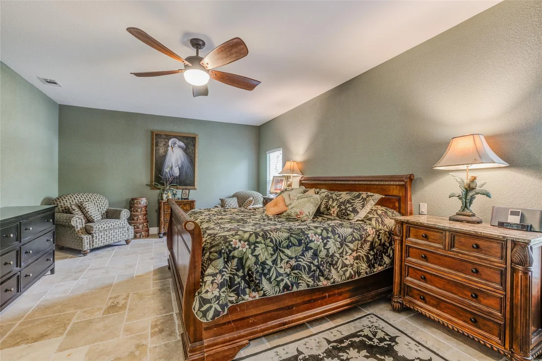 Photo of 7917 Forest View DR