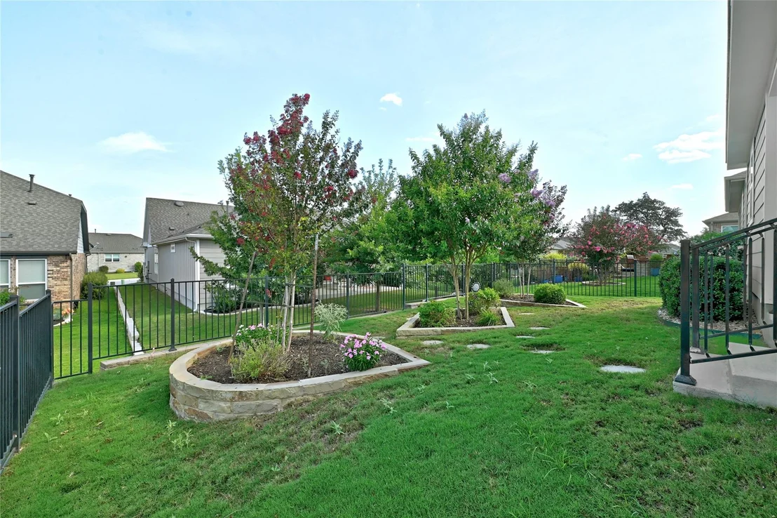 Photo of 702 Kitty Hawk RD