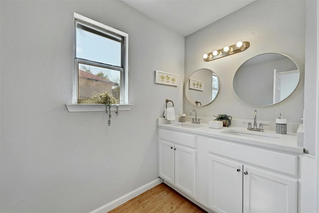 Photo of 5000 Lark Creek CV