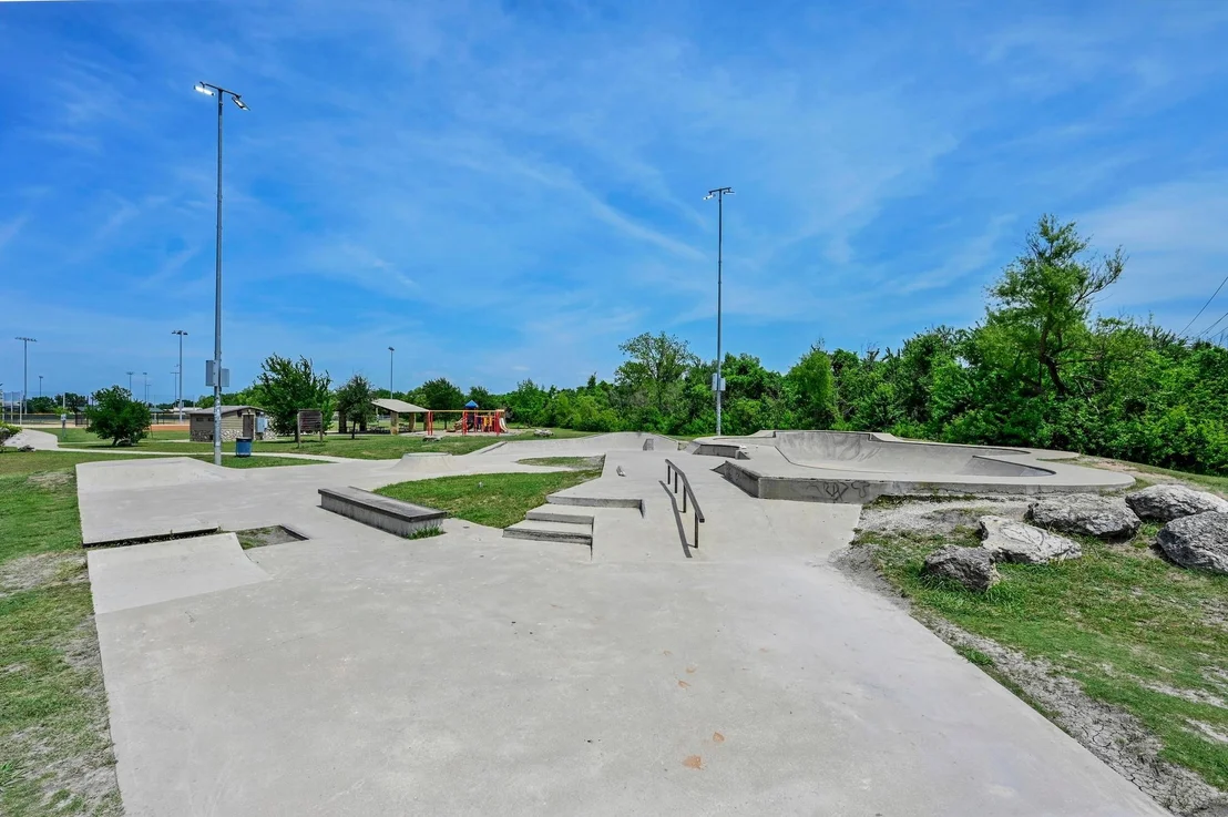 Photo of 1115 Henderson DR