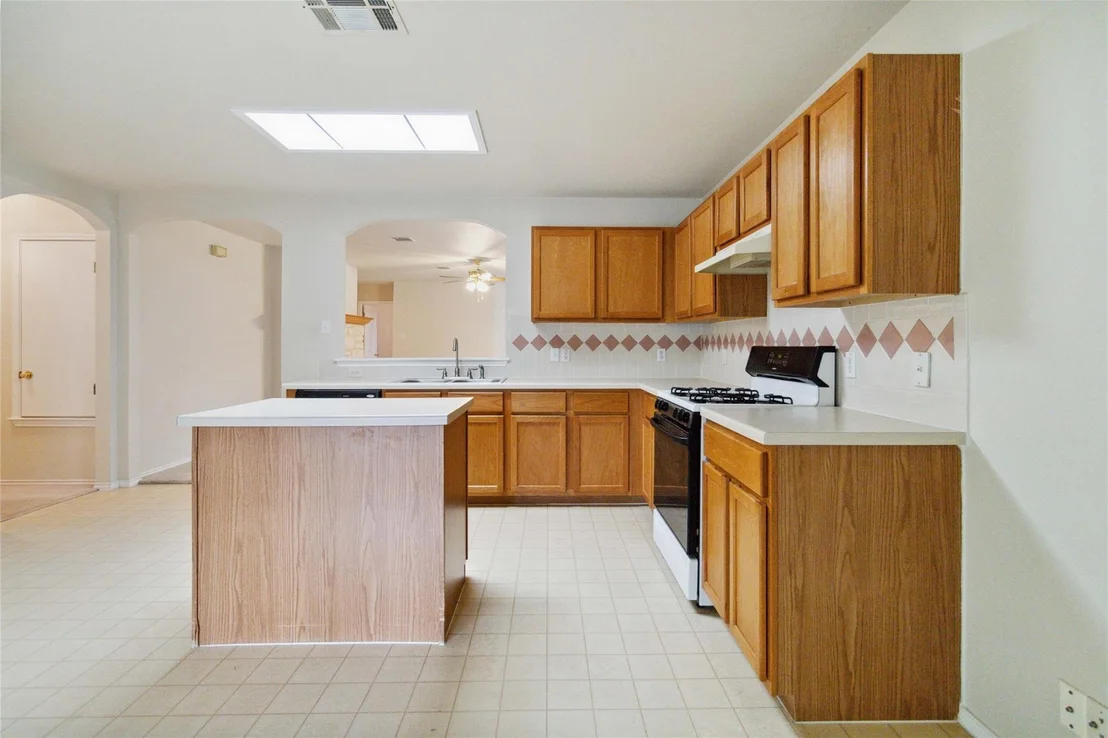 Photo of 615 Jessica PL