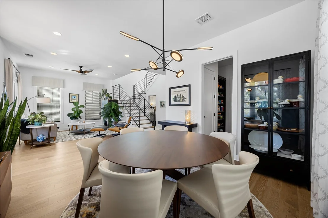 Photo of 2304 Mc Bee ST