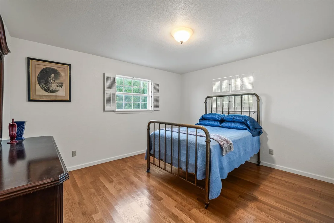 Photo of 3204 Tabletop Mountain DR