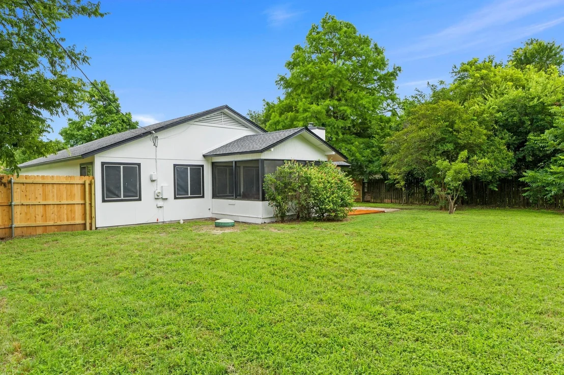 Photo of 13402 Briar Hollow DR