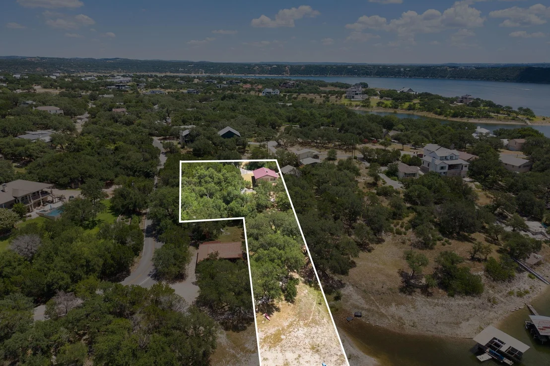 Photo of 1105 Edgewater DR