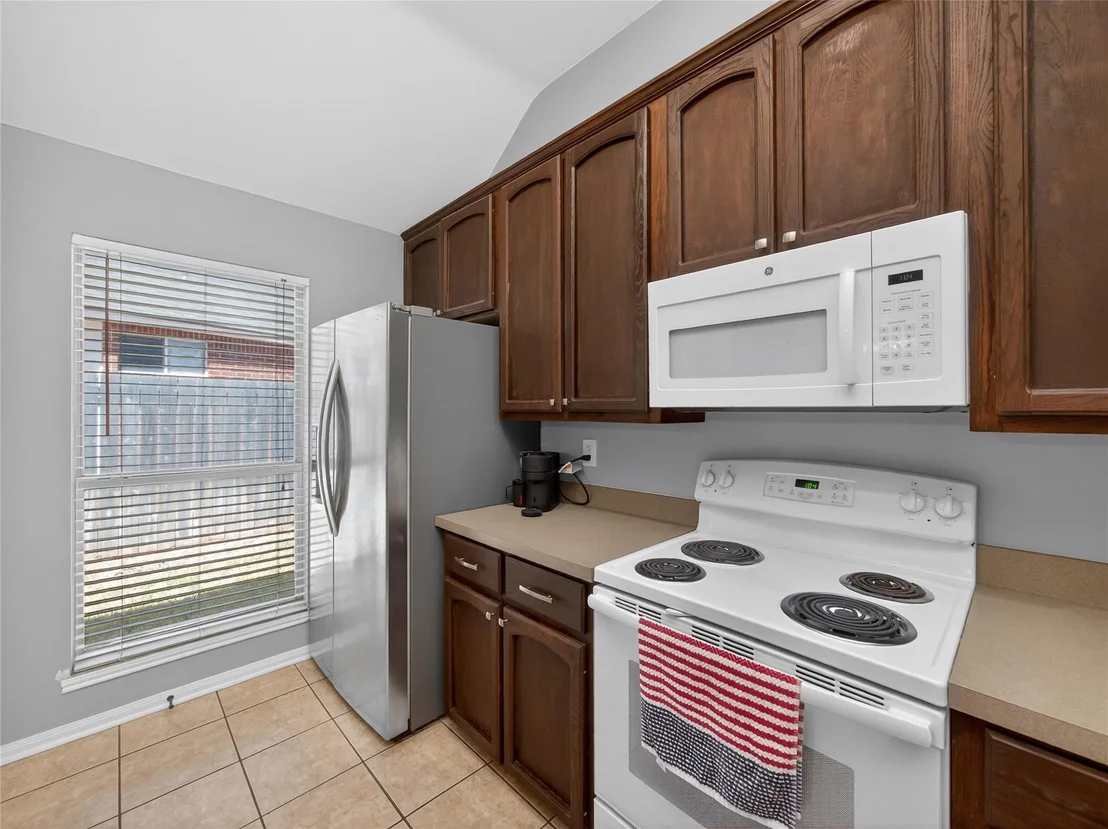 Photo of 2407 Kingsbury DR