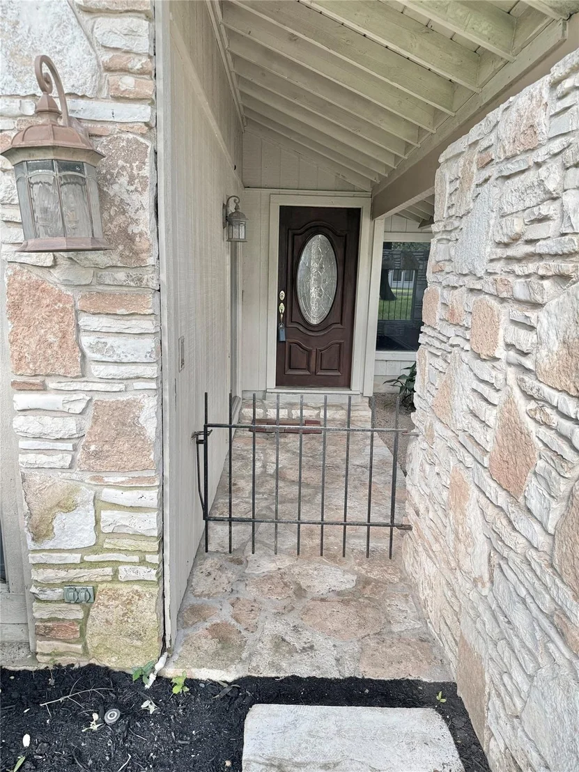 Photo of 11906 Brookwood CIR
