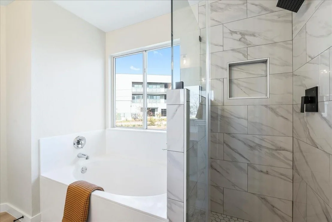 Photo of 606 Sheraton Ave